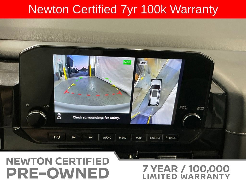 Used 2023 Nissan Pathfinder SL w/ Black Appearance Package FWD image 11
