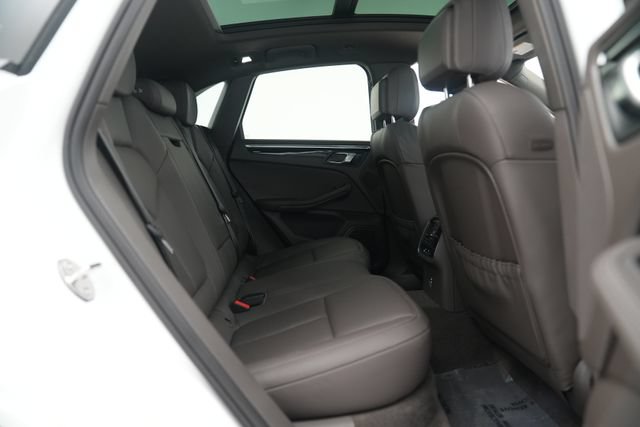 Certified 2026 Porsche Macan AWD/4WD image 20