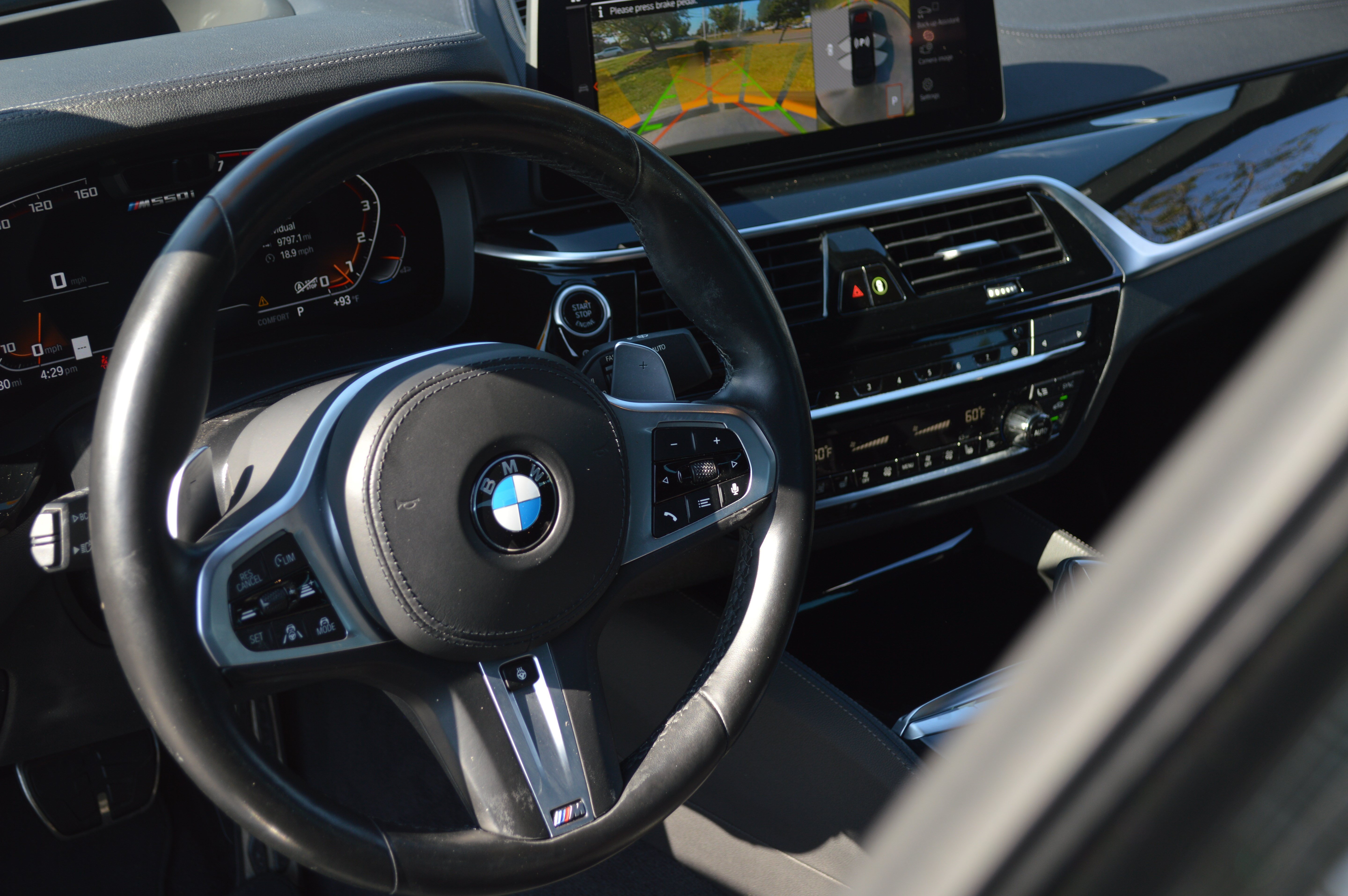 Used 2021 BMW M550i xDrive w/ Executive Package AWD/4WD image 26