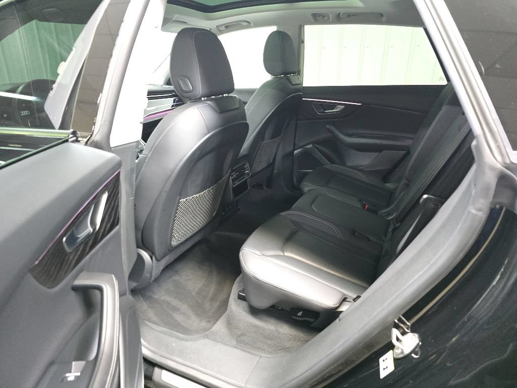 Used 2023 Audi Q8 Premium Plus w/ Premium Plus Package AWD/4WD image 31
