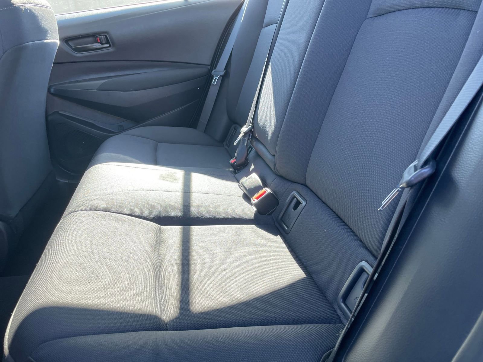 Used 2025 Toyota Corolla LE image 25