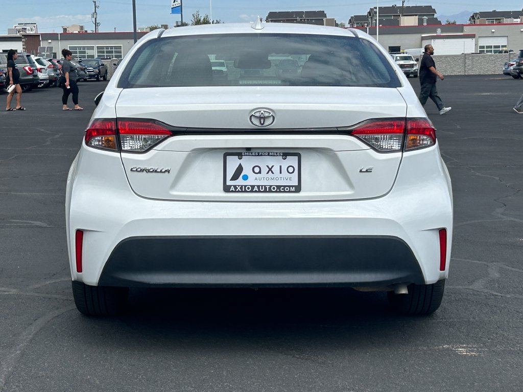 Used 2024 Toyota Corolla LE FWD image 5