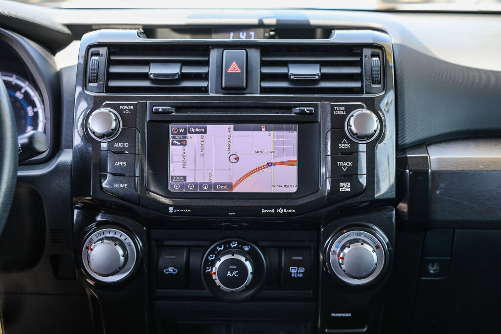 Used 2019 Toyota 4Runner TRD Off-Road Premium AWD/4WD image 3