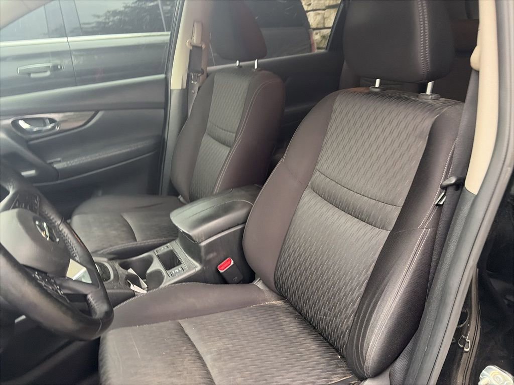 Used 2018 Nissan Rogue SV AWD/4WD image 23