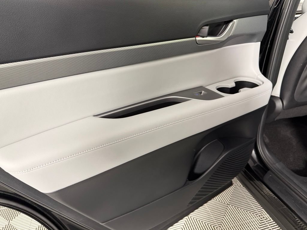 Used 2025 Hyundai Palisade SEL FWD image 29
