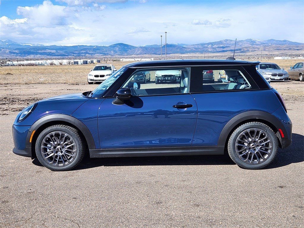 Used 2025 MINI Cooper S FWD image 2