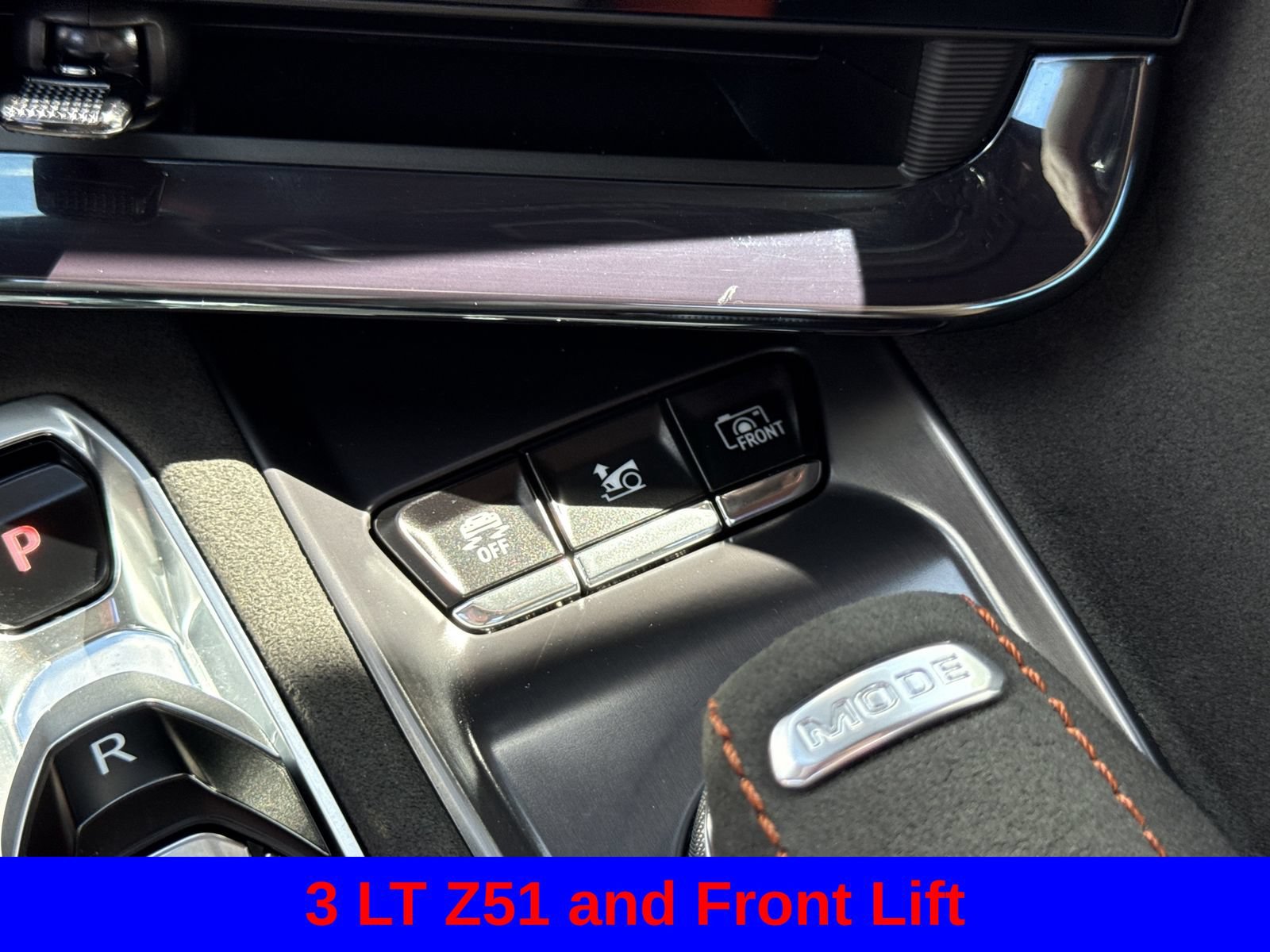 Used 2025 Chevrolet Corvette Stingray Premium Conv w/ Z51 Performance Package RWD image 29