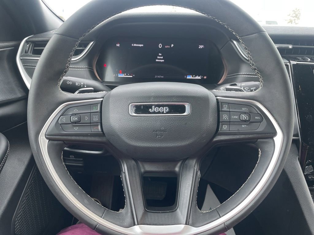 Used 2024 Jeep Grand Cherokee Altitude image 22