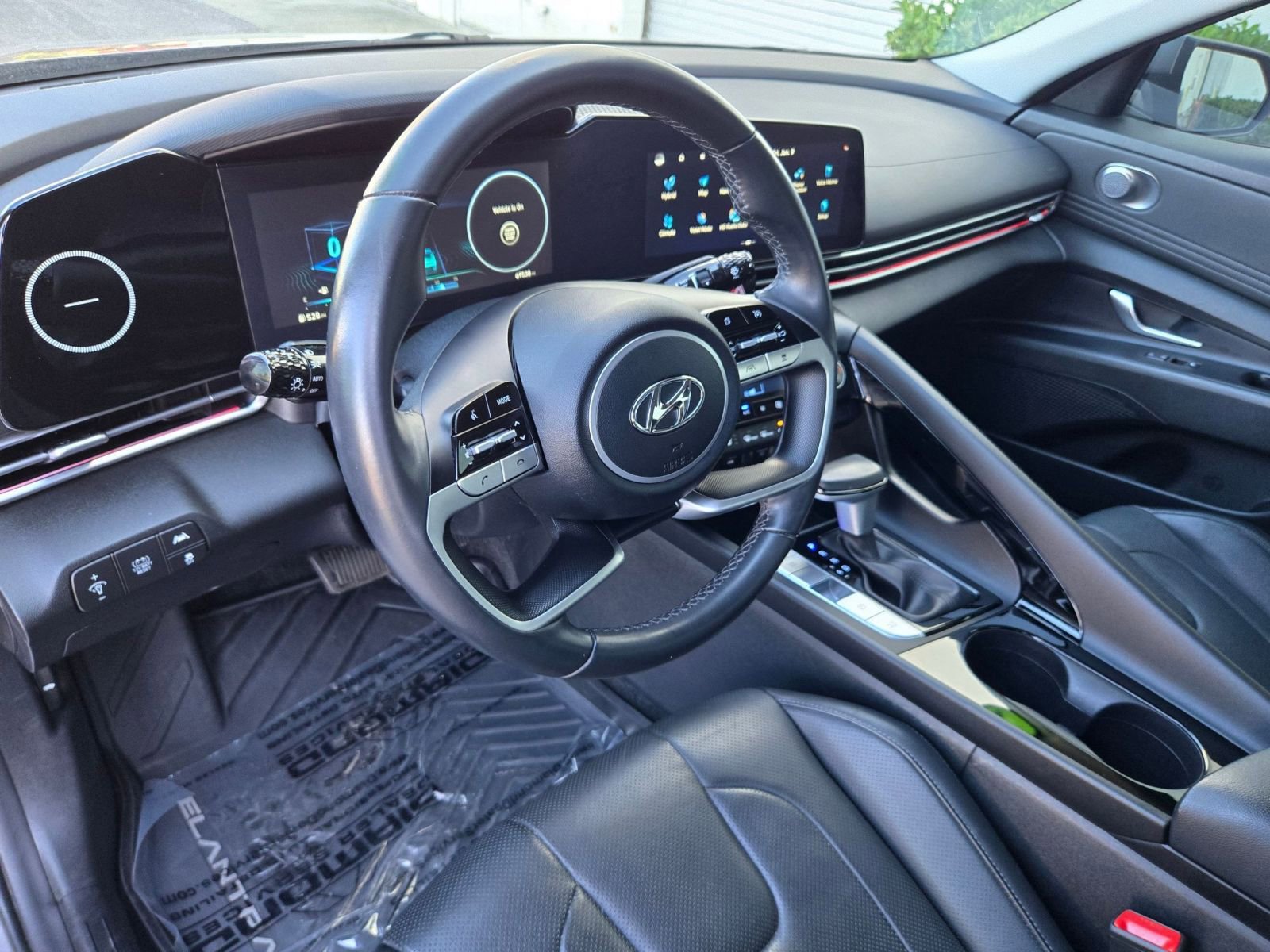 Used 2023 Hyundai Elantra Limited image 9