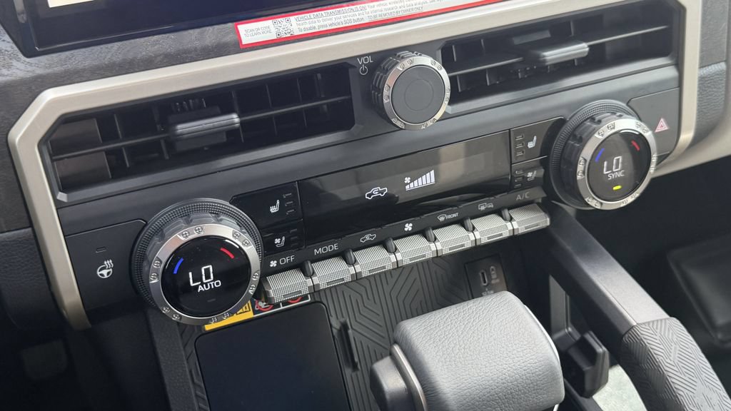 New 2026 Toyota Tacoma Limited AWD/4WD image 18