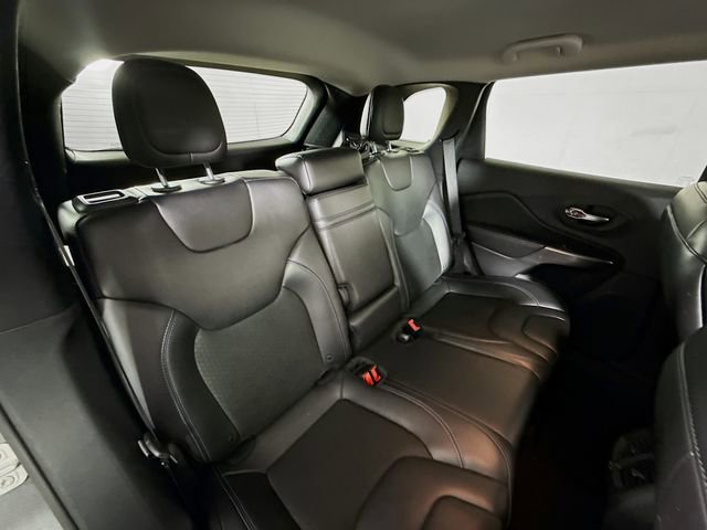 Used 2019 Jeep Cherokee Latitude Plus w/ Cold Weather Group image 25