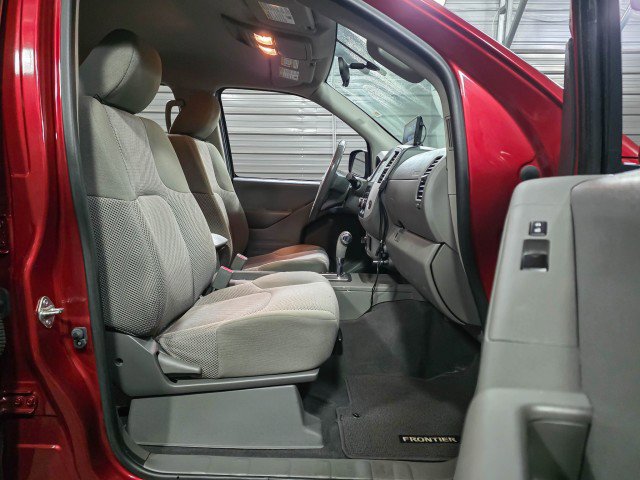 Used 2019 Nissan Frontier SV image 17