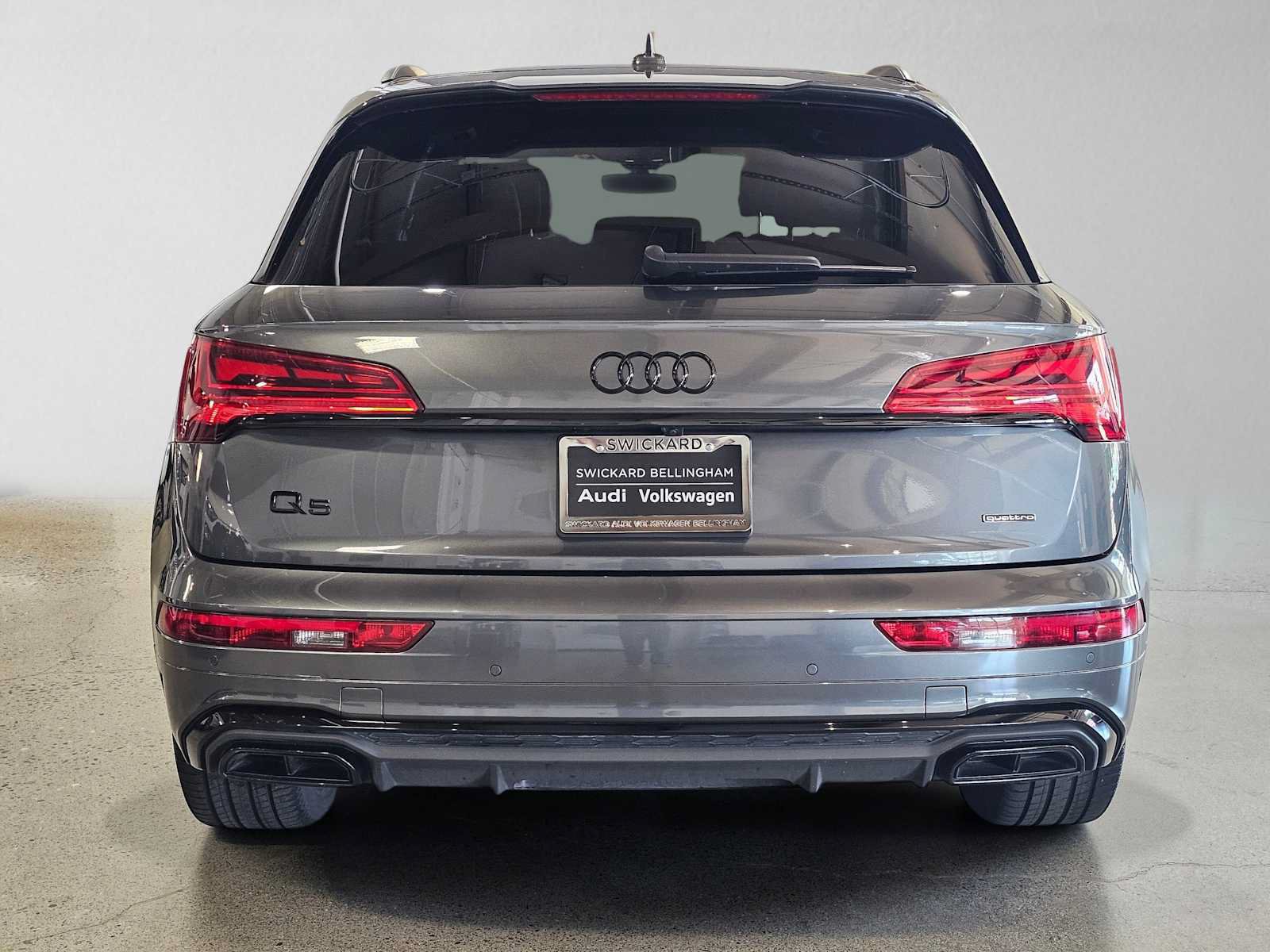 Used 2023 Audi Q5 e Premium Plus w/ Premium Plus Package AWD/4WD image 4
