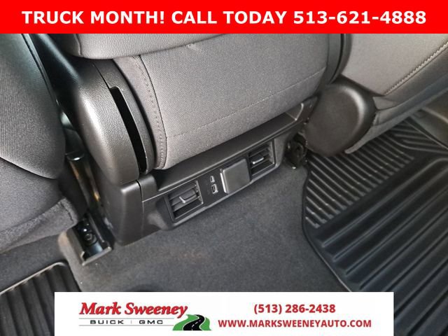 Used 2025 GMC Sierra 1500 Elevation image 9