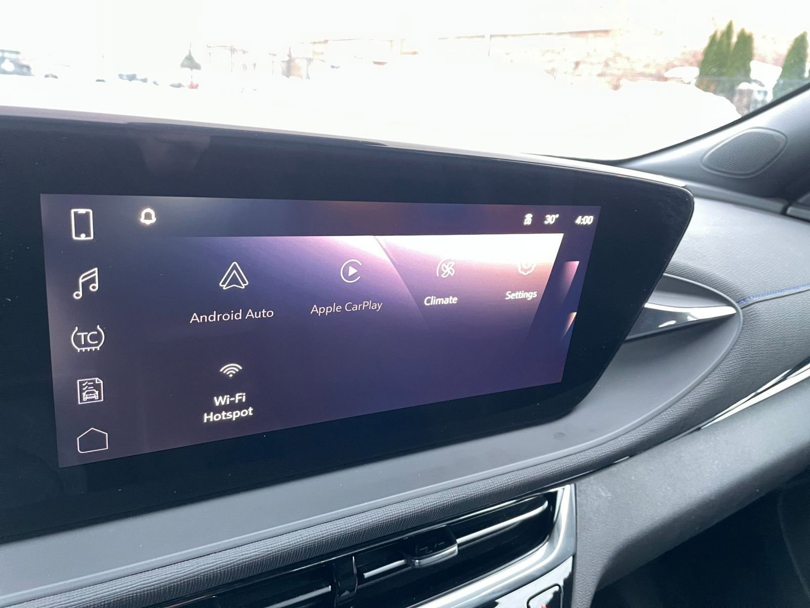 Used 2025 Buick Envista Sport Touring image 21