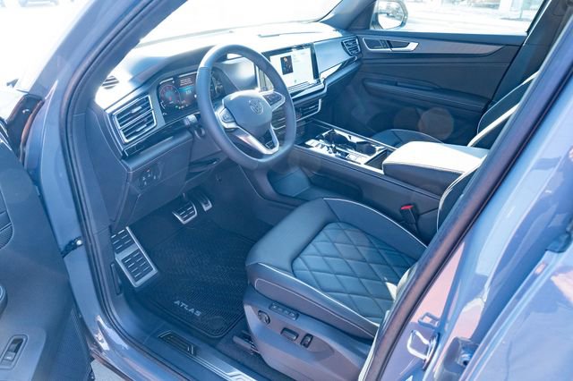 New 2026 Volkswagen Atlas Cross Sport SEL Premium R-Line image 18