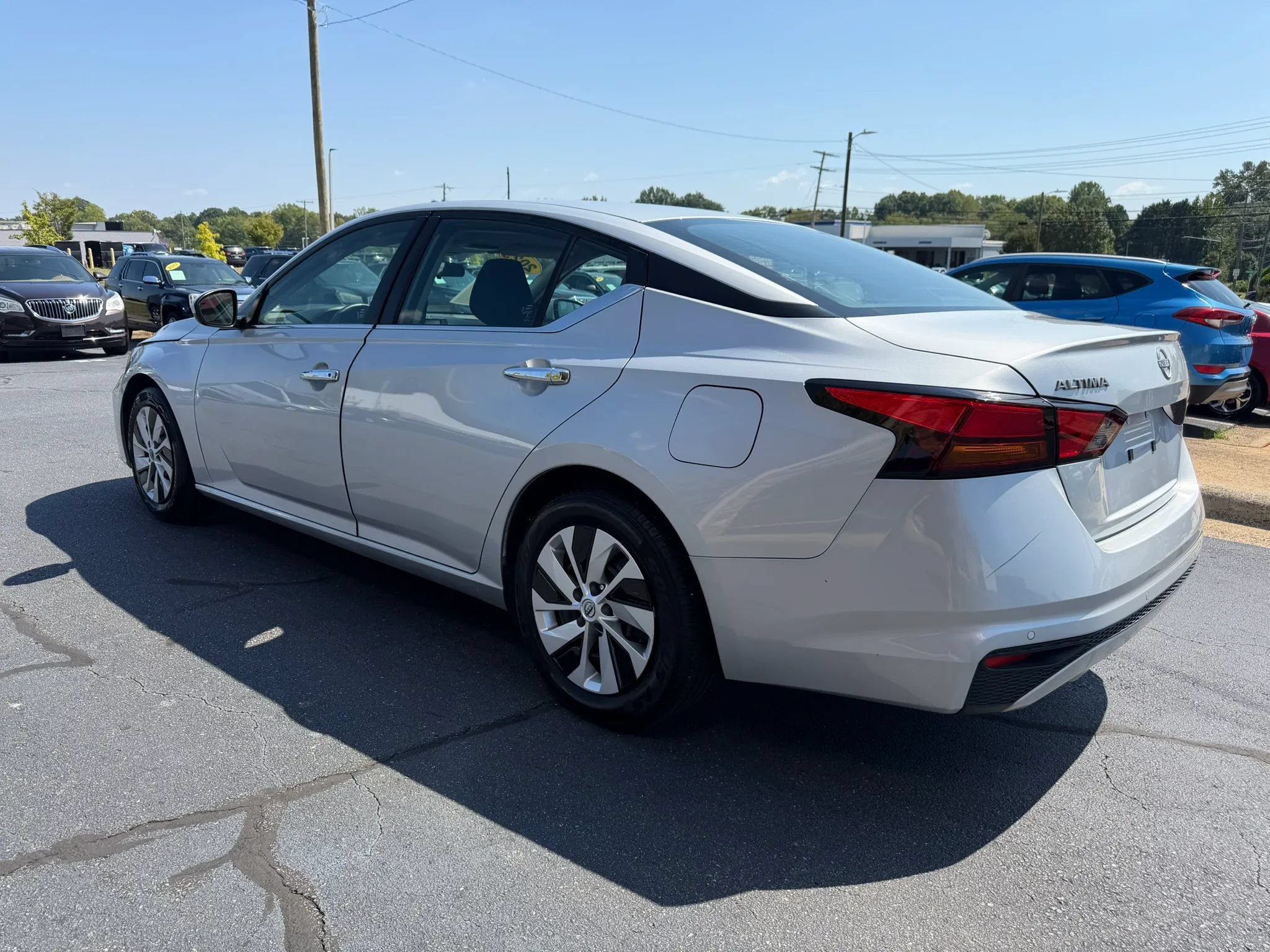 Used 2023 Nissan Altima 2.5 S FWD image 5