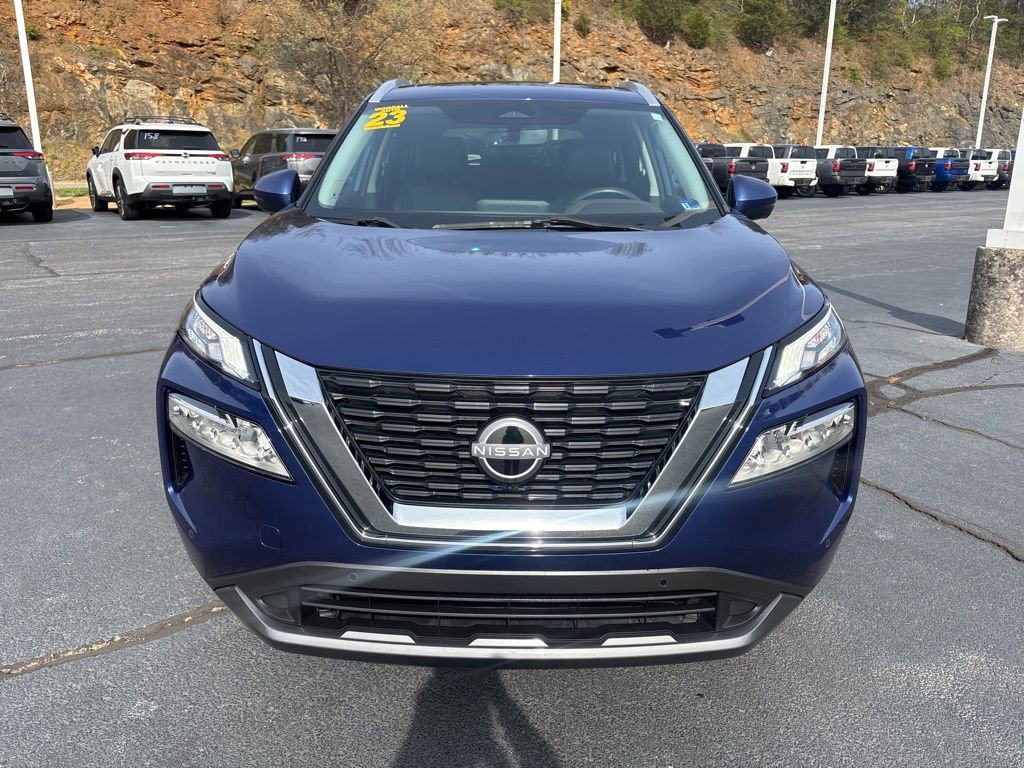 Used 2023 Nissan Rogue SL w/ SL Premium Package image 2