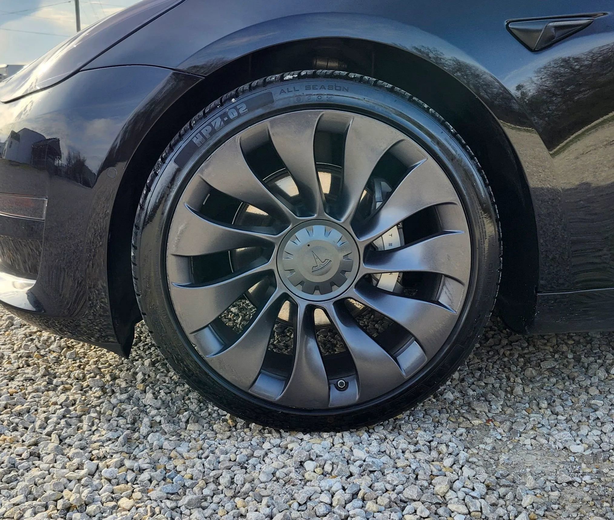 Used 2020 Tesla Model 3 Long Range AWD/4WD image 9