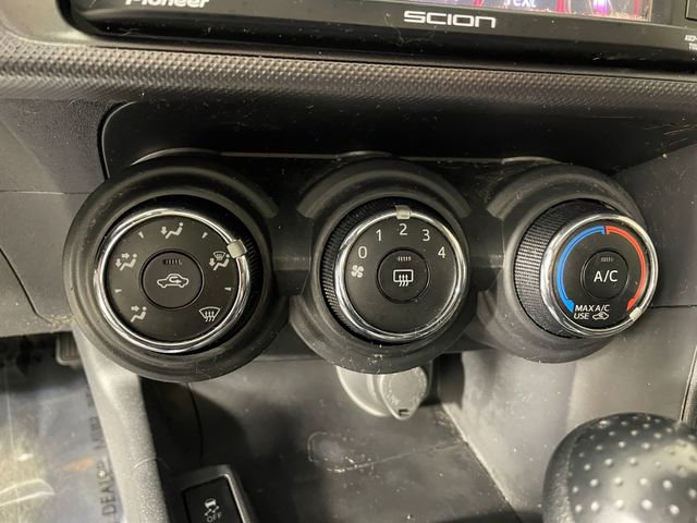 Used 2015 Scion tC image 5