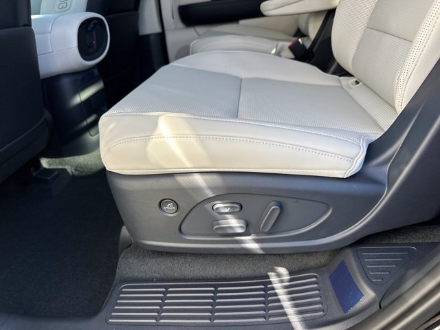 Certified 2026 Hyundai Palisade Calligraphy AWD/4WD image 17