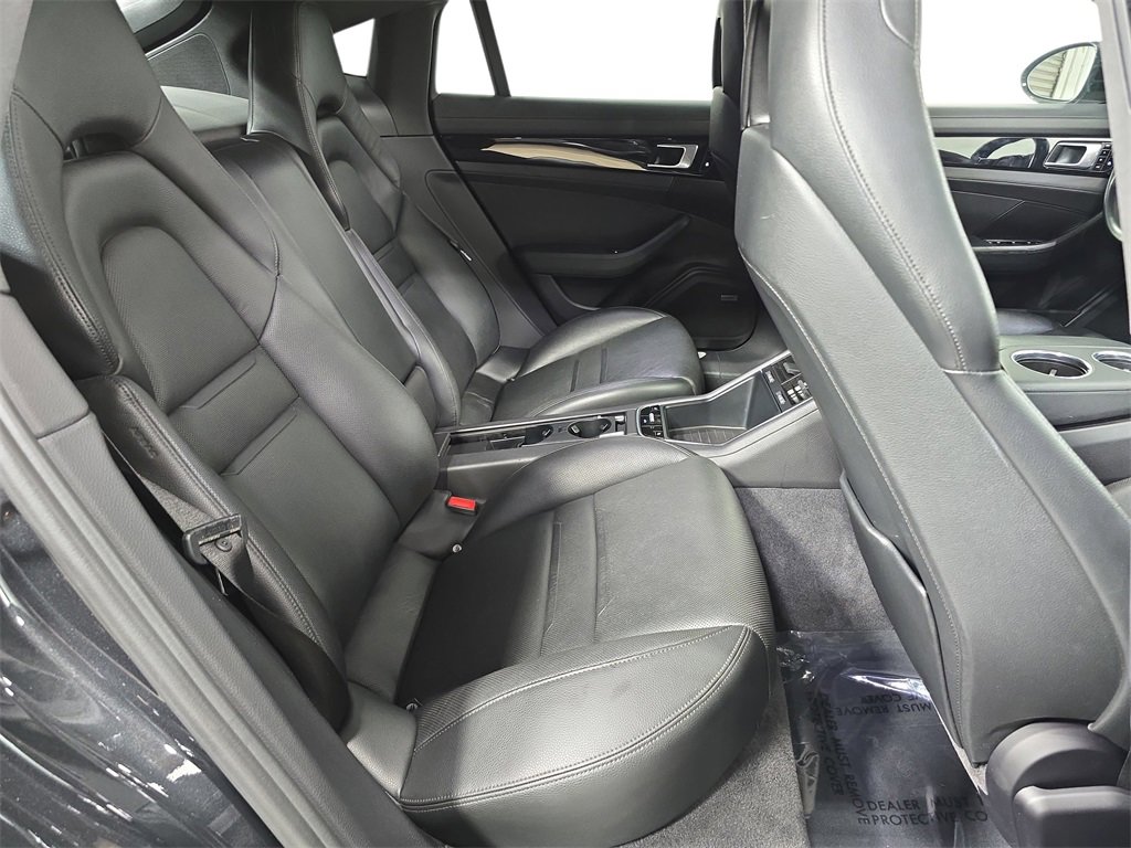 Used 2019 Porsche Panamera 4 image 26