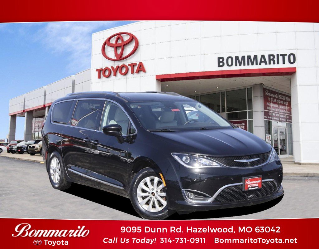 Used 2019 Chrysler Pacifica Touring-L w/ Advanced Safetytec Group
