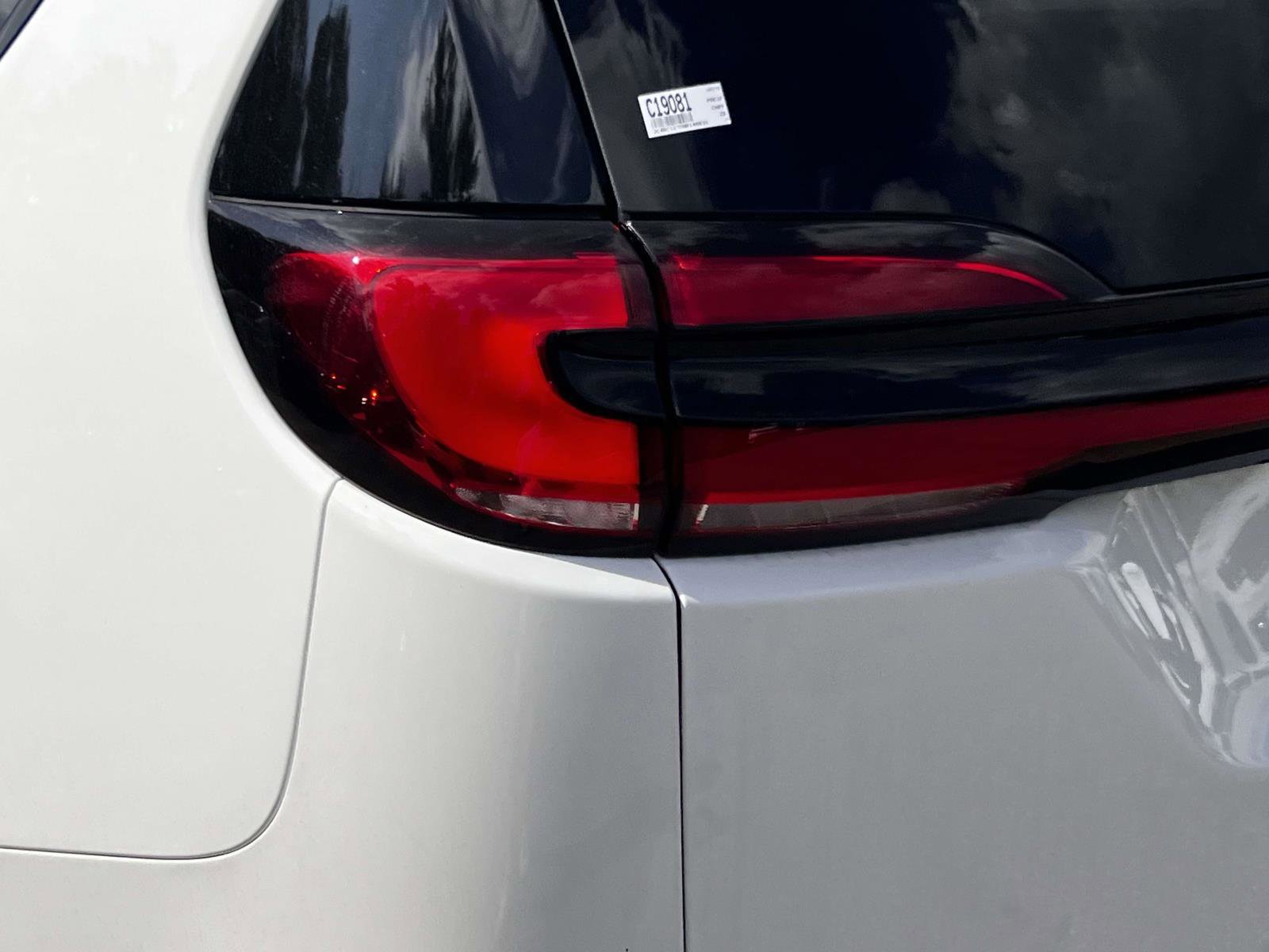 Used 2022 Chrysler Pacifica Limited w/ S Appearance Package image 8