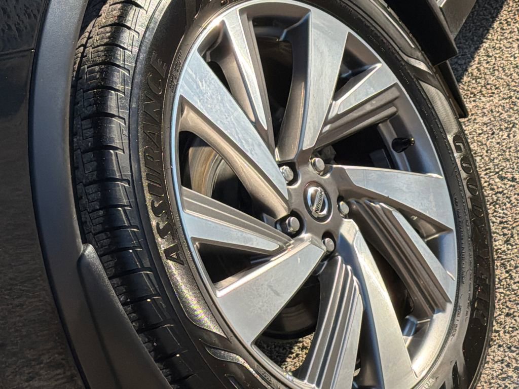 Used 2020 Nissan Murano SL w/ Moonroof Package image 9