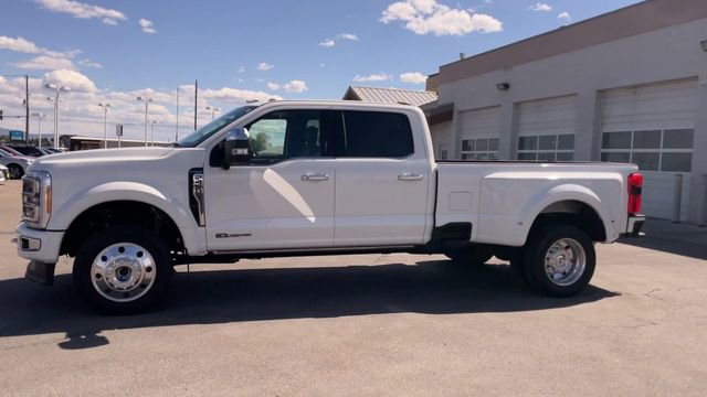 Used 2023 Ford F450 Platinum w/ FX4 Off-Road Package AWD/4WD image 6