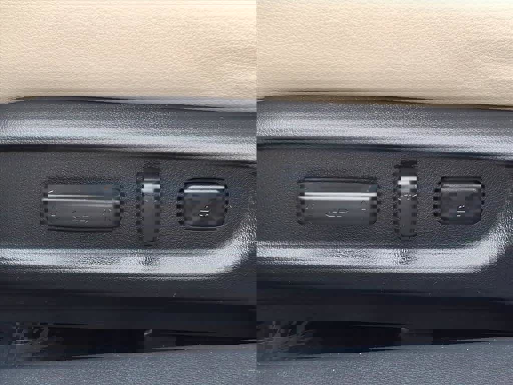 Used 2015 Honda Accord Touring image 14