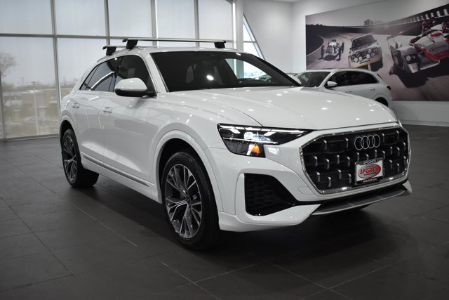 Used 2025 Audi Q8 Premium AWD/4WD image 5
