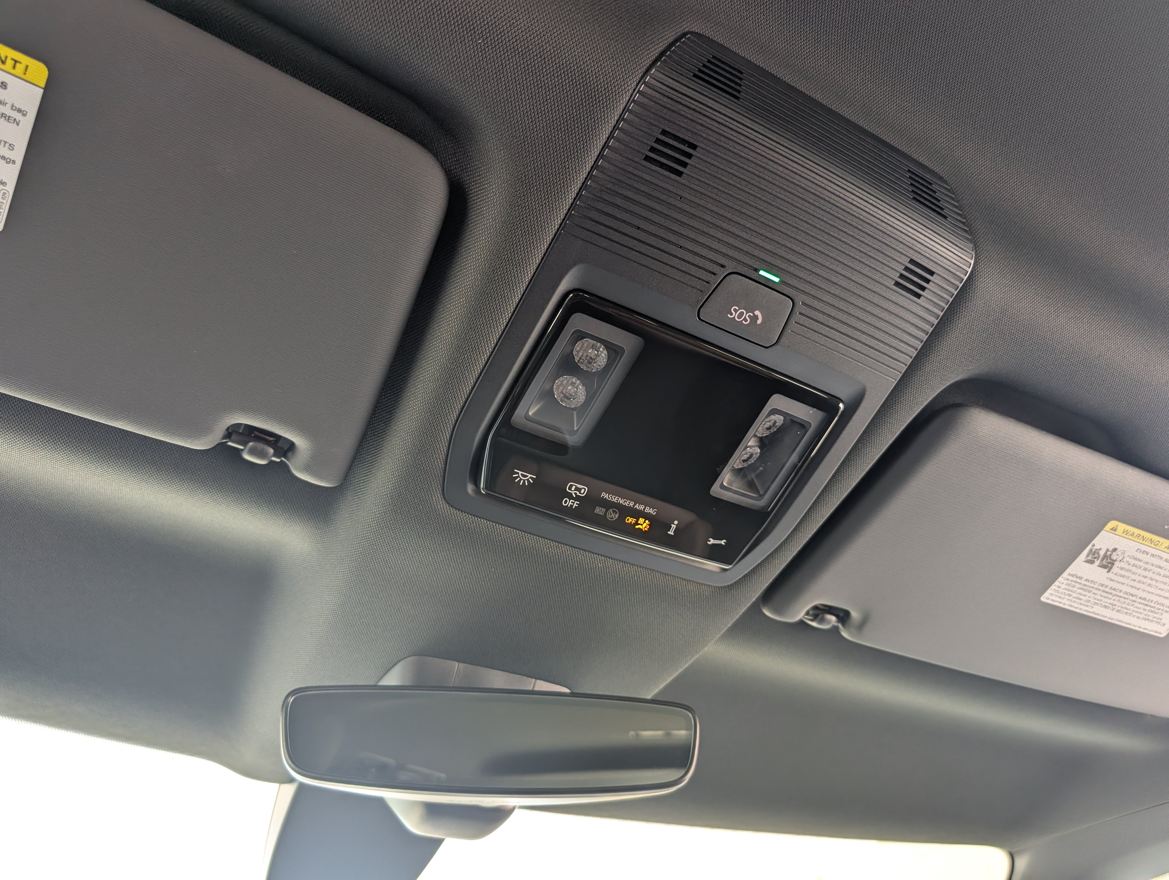 Used 2025 Volkswagen ID. Buzz Pro S Plus RWD image 35