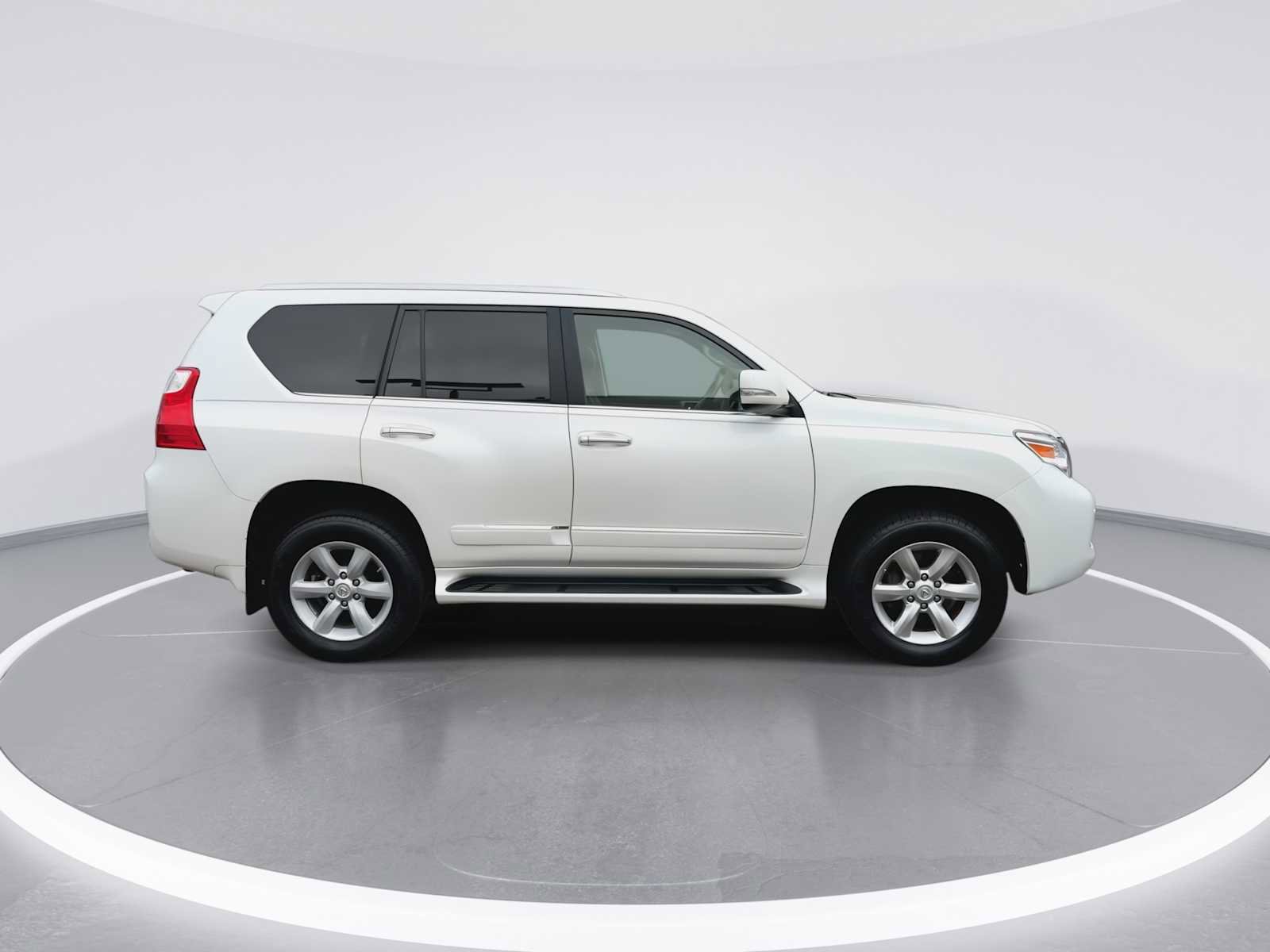 Used 2013 Lexus GX 460 w/ Convenience Pkg image 9