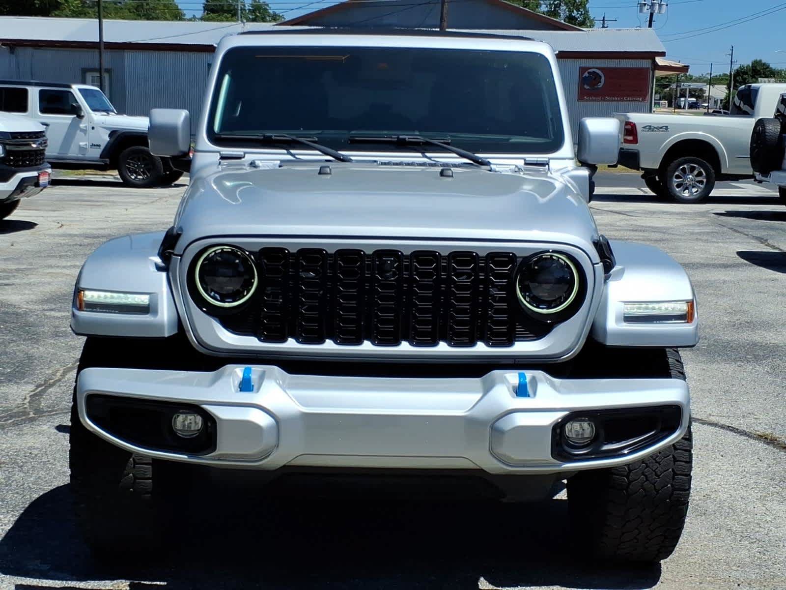 Used 2024 Jeep Wrangler High Altitude AWD/4WD image 14