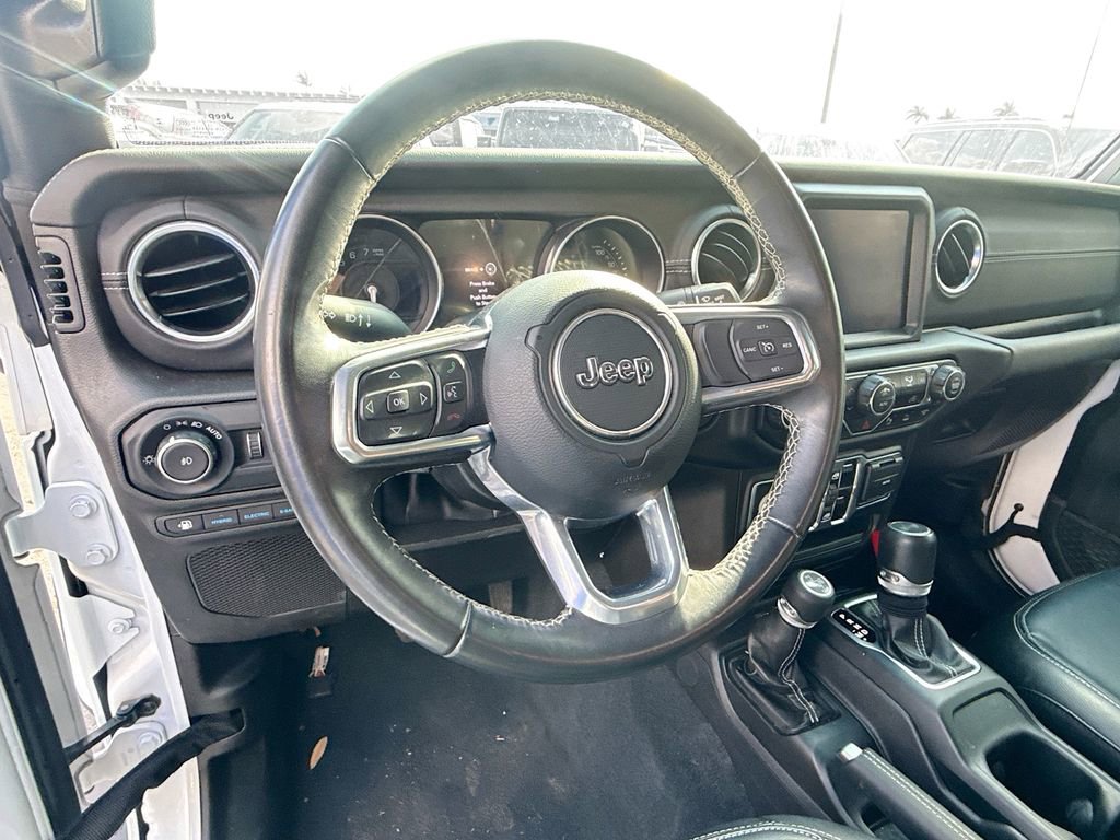 Used 2022 Jeep Wrangler Unlimited Sahara w/ Safety Group AWD/4WD image 12