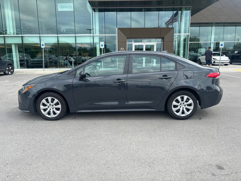Used 2024 Toyota Corolla LE FWD image 11