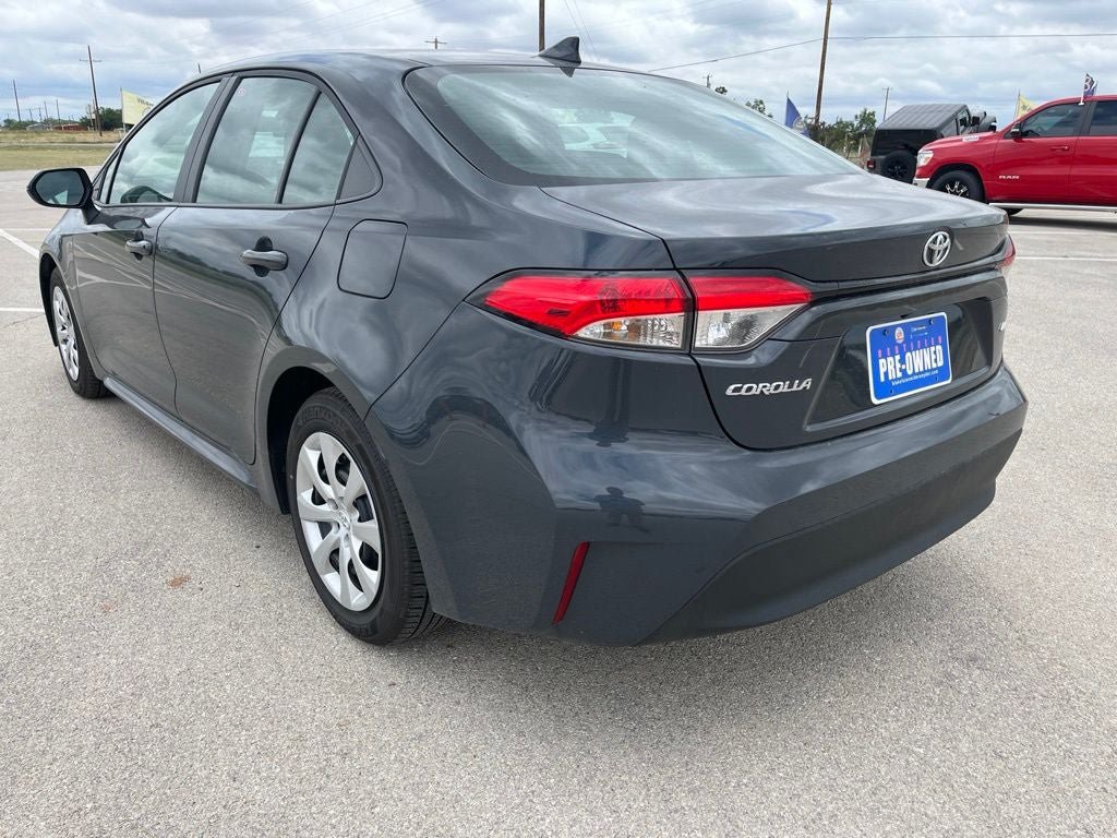 Used 2026 Toyota Corolla LE FWD image 3