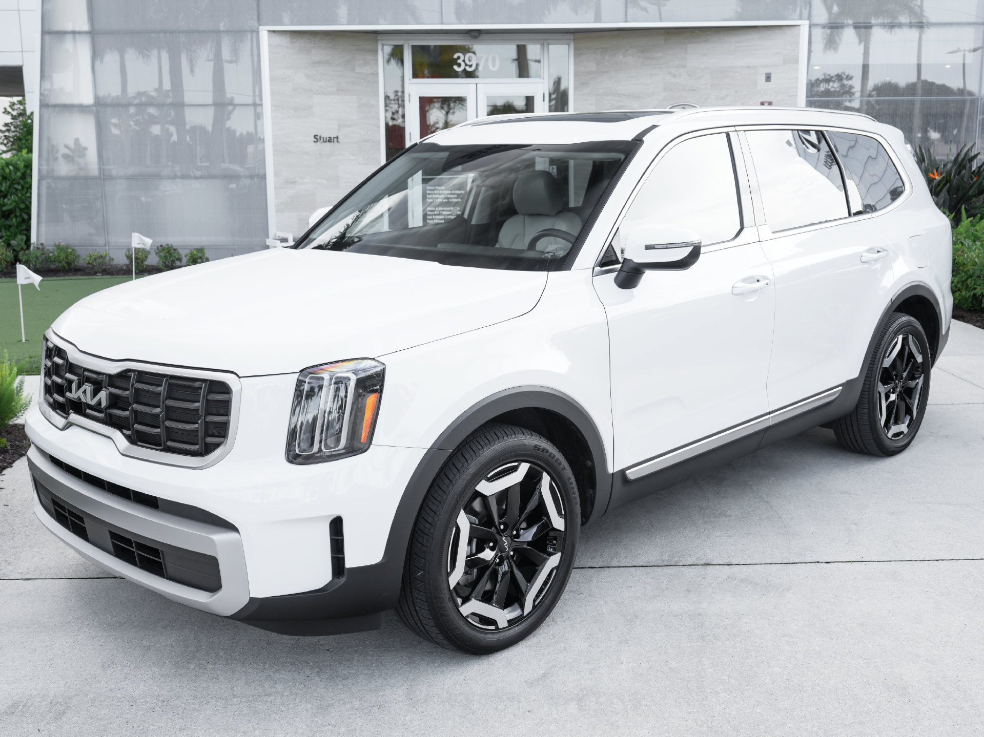Used 2025 Kia Telluride S FWD image 20