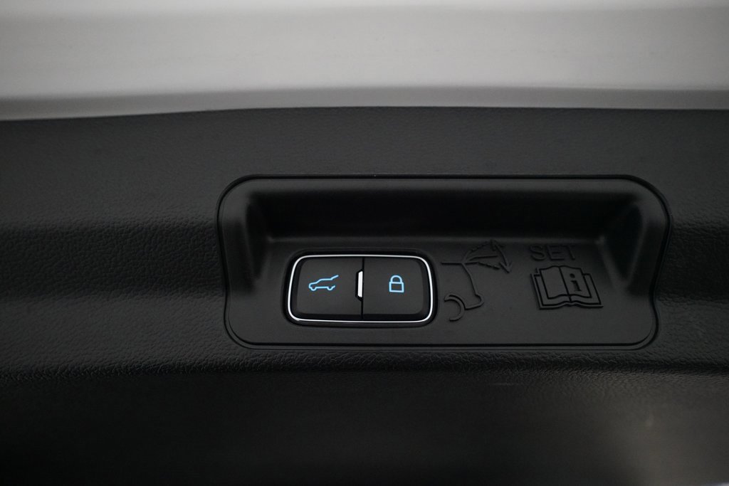 Used 2023 Ford Explorer Limited w/ Equipment Group 301A image 15