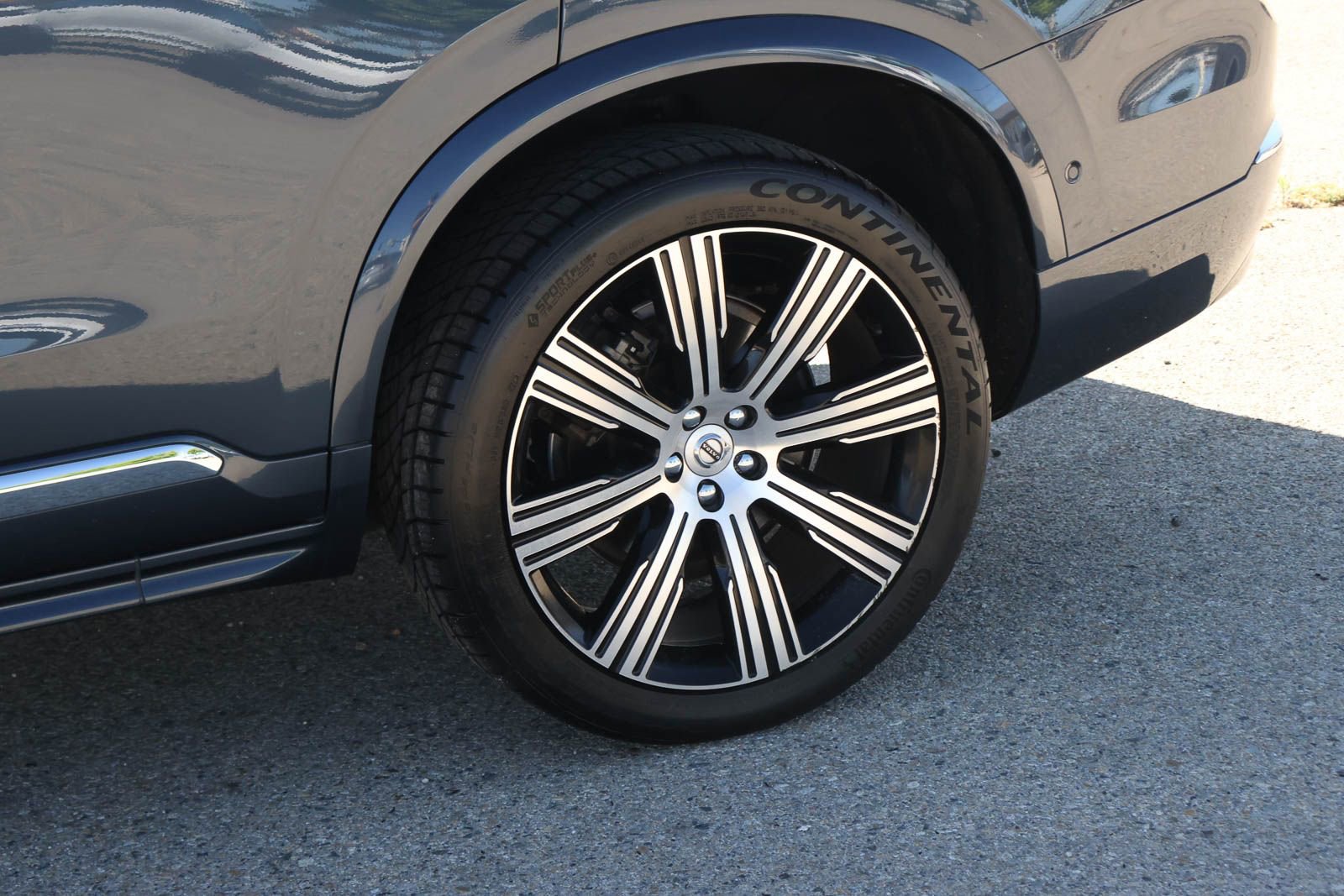 Used 2023 Volvo XC90 B6 Ultimate w/ Protection Package Premier AWD/4WD image 11