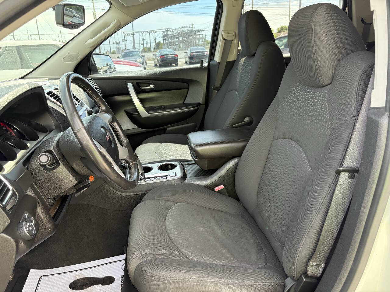 Used 2010 GMC Acadia SLE image 17