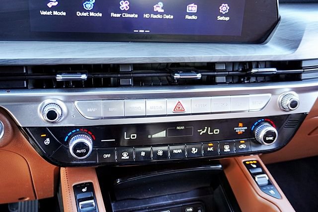 Used 2024 Kia Telluride EX X-Line AWD/4WD image 30
