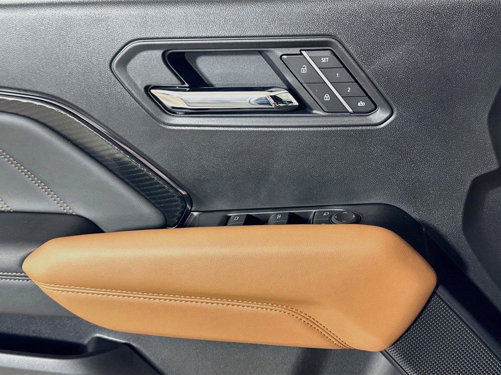 New 2026 GMC Canyon AT4 w/ Technology Plus Package AWD/4WD image 16