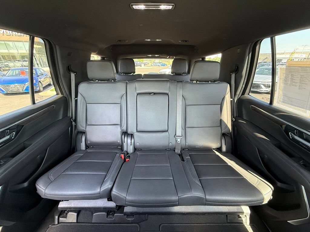 Used 2025 Chevrolet Tahoe LT AWD/4WD image 30