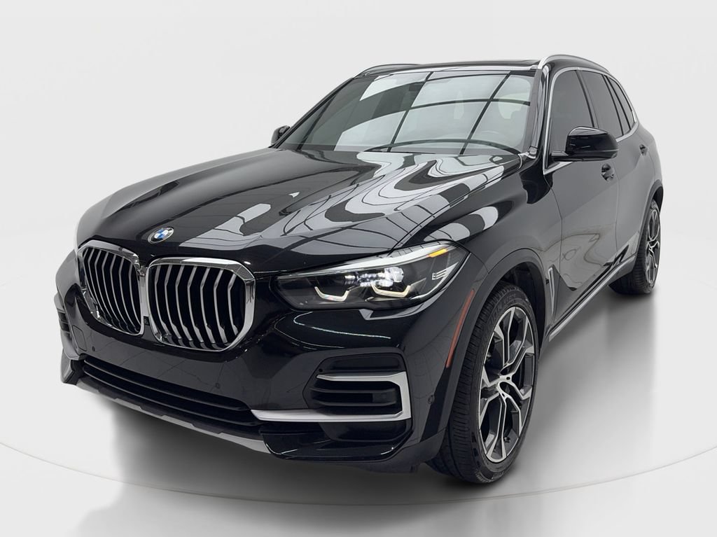 Used 2022 BMW X5 sDrive40i w/ Premium Package RWD image 4