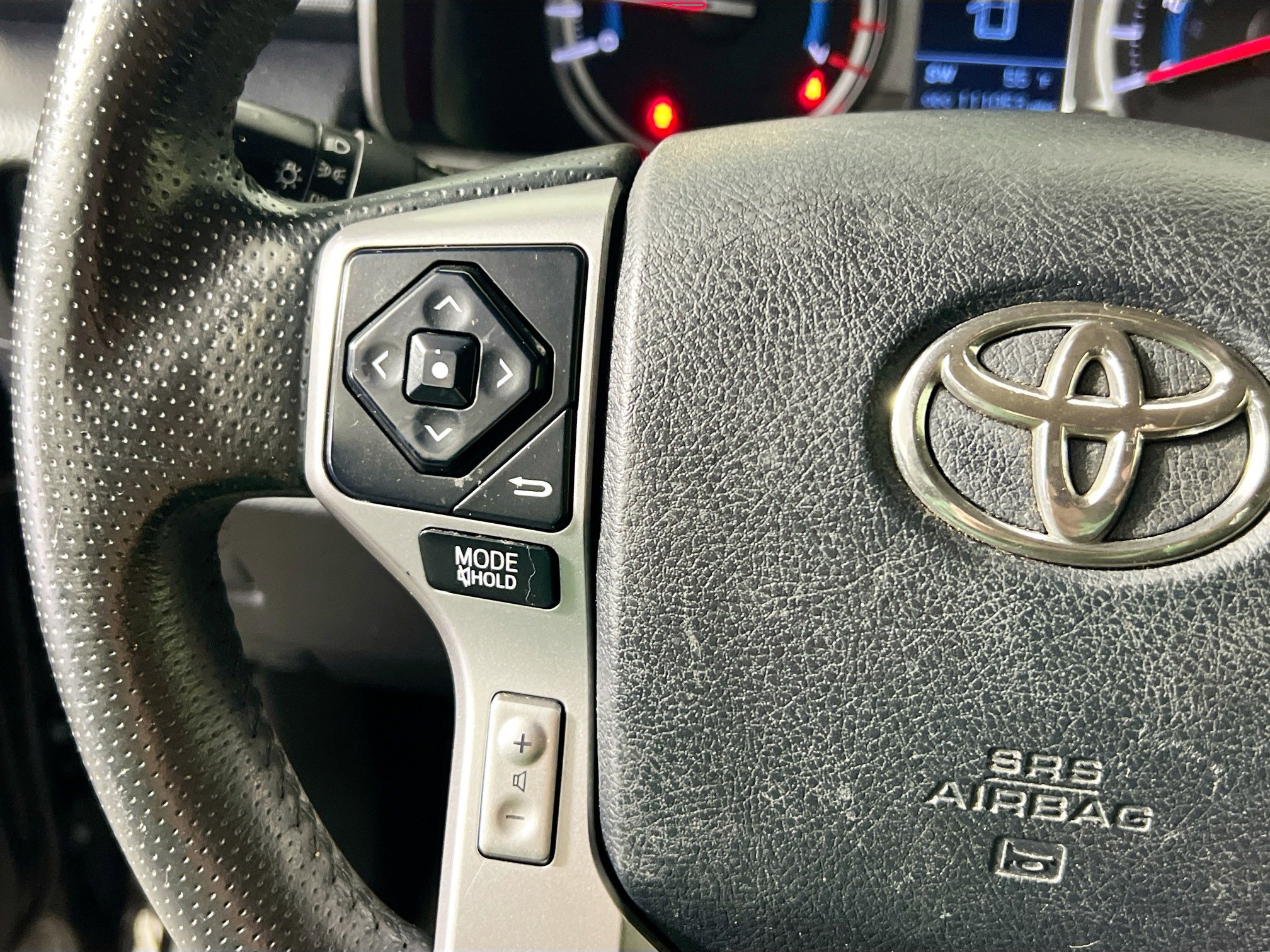 Used 2016 Toyota 4Runner SR5 Premium image 18