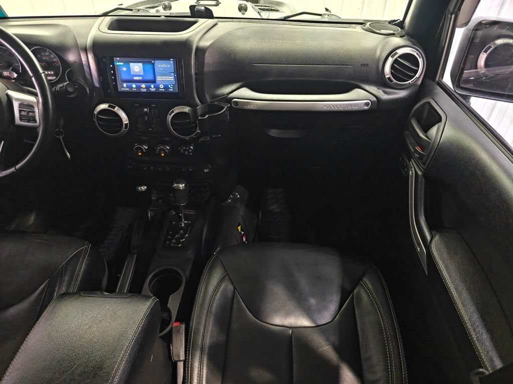 Used 2016 Jeep Wrangler Unlimited Rubicon AWD/4WD image 21