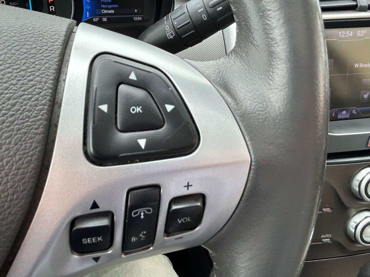 Used 2013 Ford Edge SEL FWD image 20