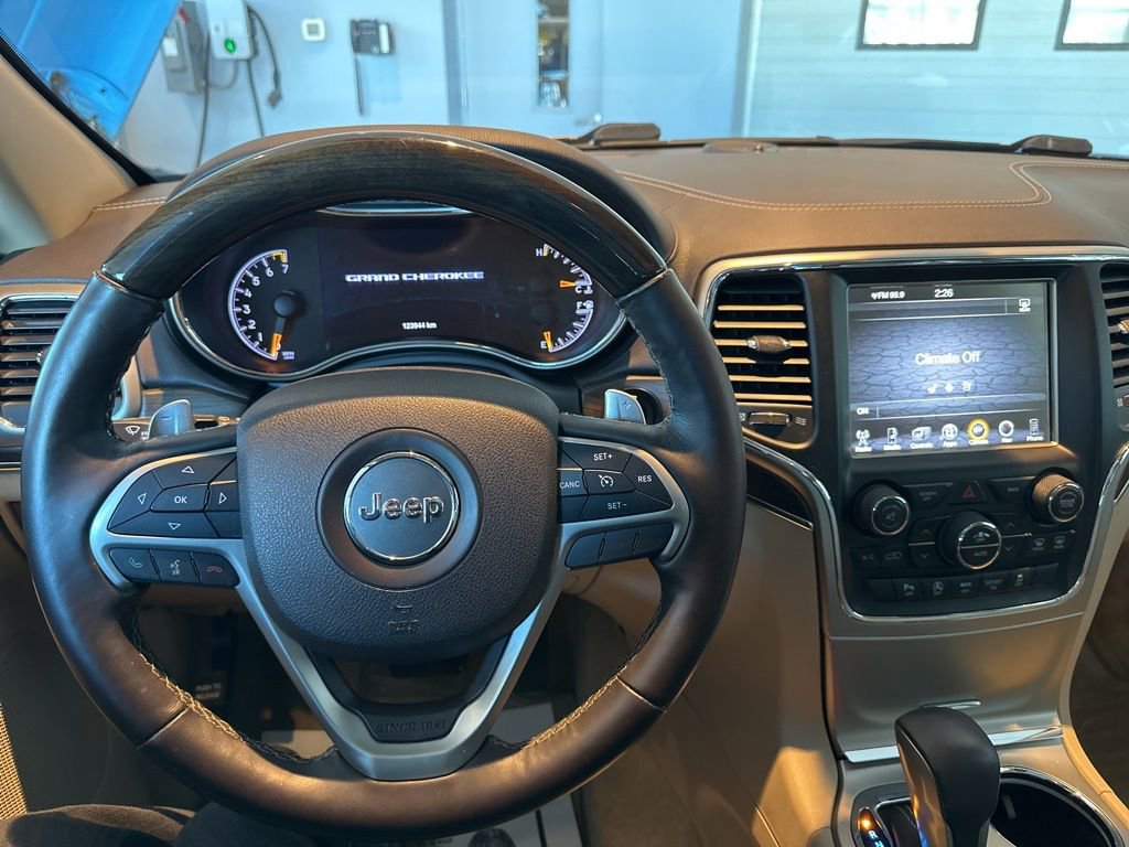 Used 2017 Jeep Grand Cherokee Overland image 17